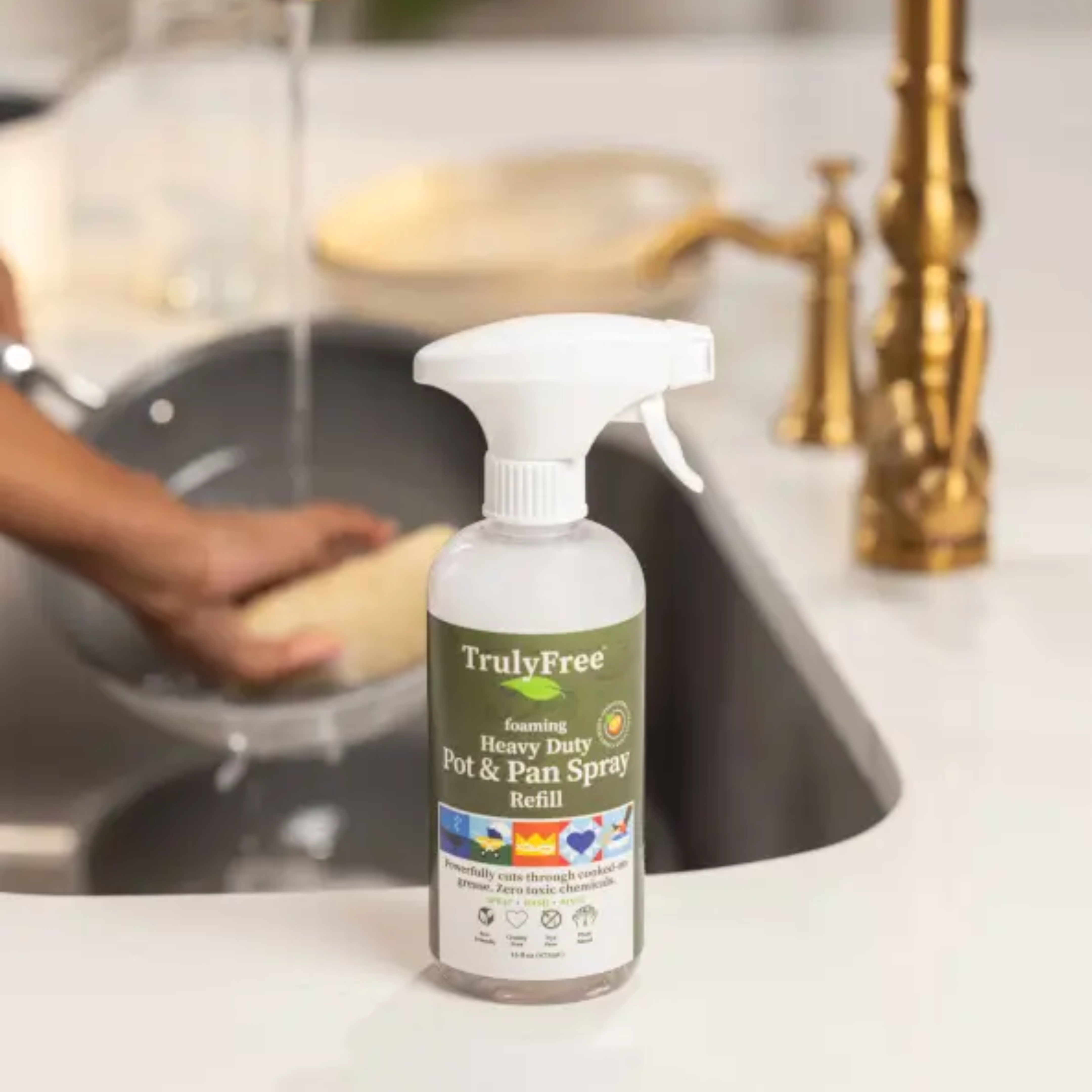 Pot And Pan Spray reviews user Madison O.